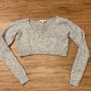 Cropped grey sweater